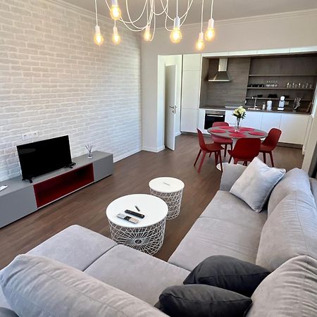 Location ! Location ! Location ! City Garden View Apartment Sofia Extérieur photo